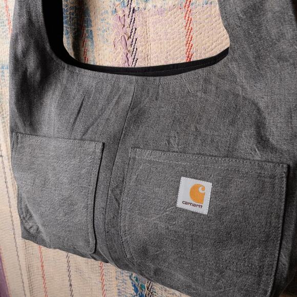 Upcycled carhartt hobo bag - Picture 4 of 6